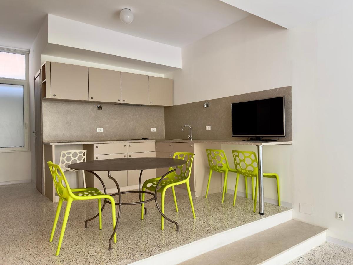 Grand Apartment Navigli Милан Экстерьер фото
