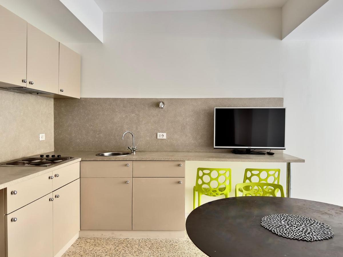 Grand Apartment Navigli Милан Экстерьер фото